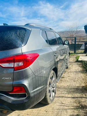 Ssangyong Rexton 4WD 2018 7 G Tronic 2.2 181 CP 174.000 km 7 locuri - imagine 3