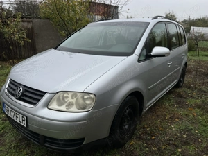 De vanzare Volskvagen Touran 2003 - imagine 2