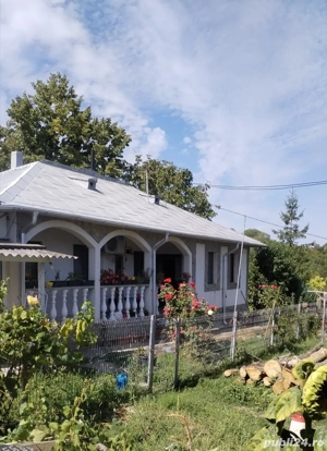 Vând proprietate Comarna