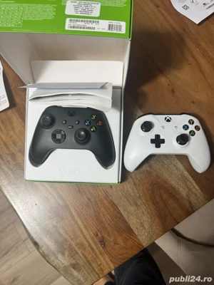 Controler xbox alb si negru 