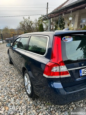Volvo V7  Diesel, 180 CP, Manuală 6+1, Full Piele Crem, Euro 6 - imagine 2