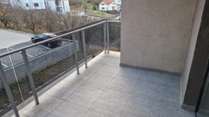 Închiriez 2 camere,  zona Vivo 