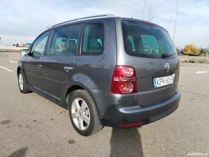 vând Volkswagen Touran  - imagine 3