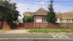 2 case cu 12377 mp teren in curte, front 30 m, +2900 mp. Potențial imobiliar.  - imagine 4