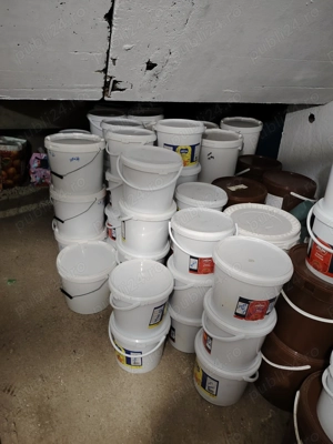 Vând miere poliflora, floarea-soarelui și rapiță  - imagine 3