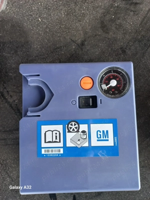 Compresor auto pt umflat roți. - imagine 4