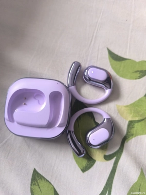 vand căști cu traducere în timp 2025 - imagine 2