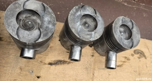 vand cilindrii si pistoane pentru tractor 
