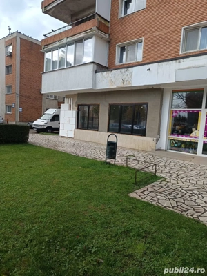 vand spatiu comercial zona centrala simeria