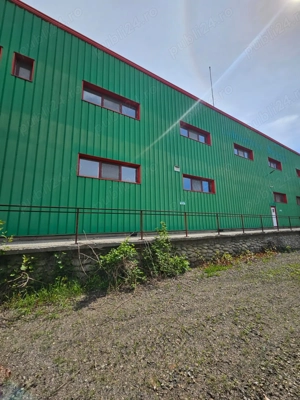 Închiriez  Vând hală modernă P+1   1000 mp + 2500 mp teren   Petroșani Nord