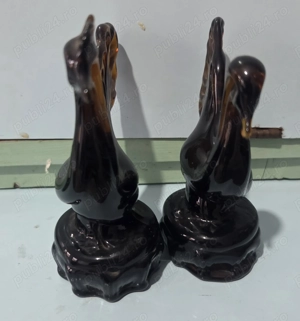 Vand diferite bibelouri!