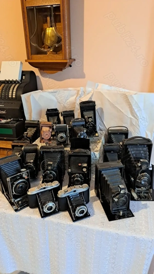 Aparate foto vechi cu burduf