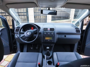 Se vând 2 mașini  VW Touran 1.9 TDI 6 Trepte 2006 + Opel Astra G 2001  1.6 - imagine 4
