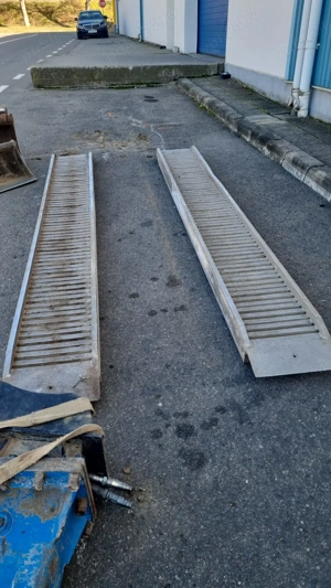 Rampi 4100 kg/1500 lei,latime 40,lungime 3,5 m