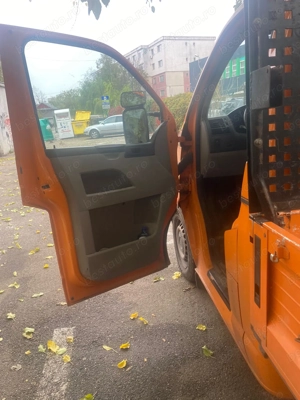 Vând autoutilitară Volkswagen T5 - imagine 12