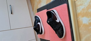 Adidasi unisex Nike 41.5-42