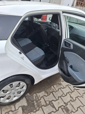 Vând Hyundai i20 din 2018 - imagine 4