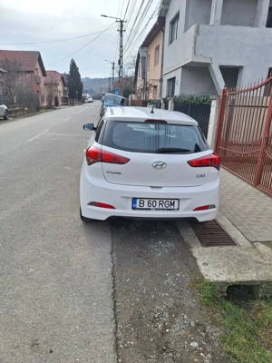 Vând Hyundai i20 din 2018 - imagine 3