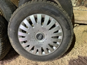 Vând set cauciucuri 195/65 R15 cu jante de tablă și capace stare bună - imagine 2