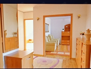 Închiriez apartament 3 camere la preț de 2