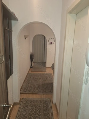 Inchiriez apartament cu 3 camere