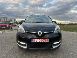 Renault Scenic an 2014 diesel 1500 cm euro 5 km 188000 carte servis