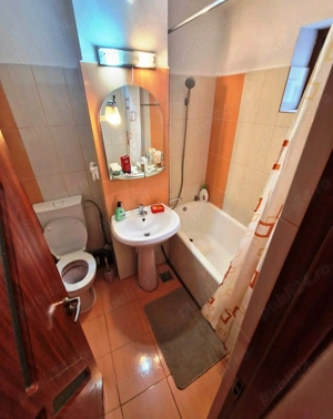 Apartament 3 camere, decomandat - imagine 5