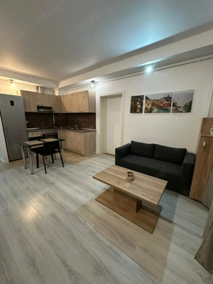 Închiriere 2 camere Cosmopolis   parcare   direct proprietar