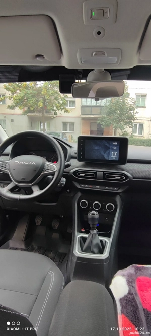 vând Logan 2024, Prestige+, este cel mai scump din gama Logan, preț 13500 +cauciucuri de iarnă noi.