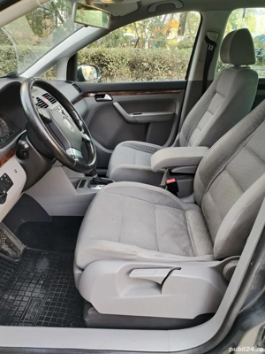 vând Volkswagen Touran  - imagine 6