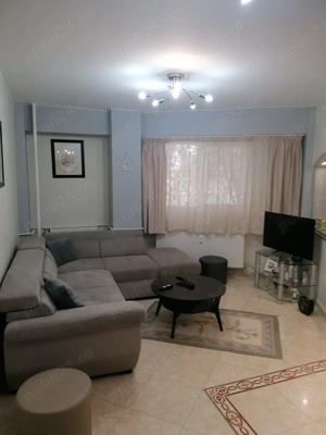 Vând apartament renovat cu 3 camere, decomandat   sector 3 - imagine 2