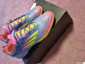 Ghete de fotbal F50 PRO