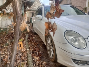 Mercedes Benz E 320  - imagine 3
