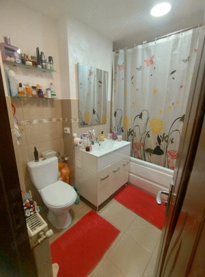 De vânzare apartament camere 3 