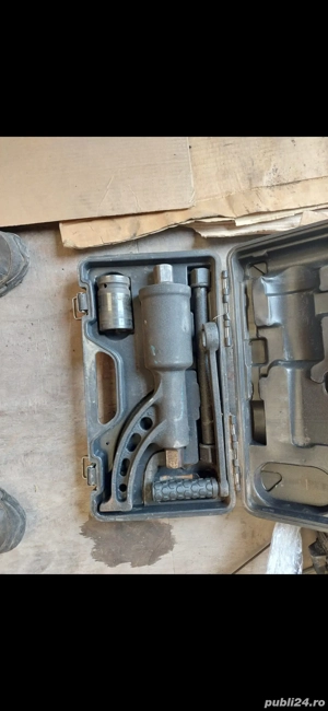 Vând cheie de forță 