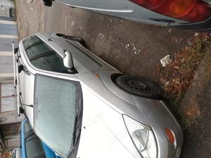 vând Ford focus 2001