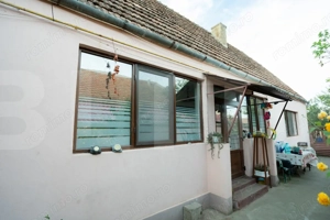 Casă Individuală cu Potențial Masiv de Renovare și Teren Generos în Chisoda