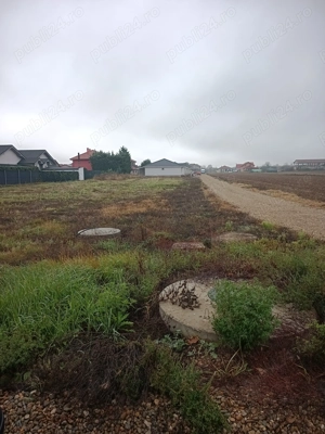 Vând parcela 500 mp in sat Nojorid in cartierul nou.