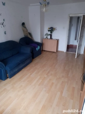 De inchiriat apartament 1 camera Alfa blocul 82 decomandat 