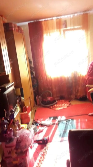 Garsoniera la parter, strada Zizinului