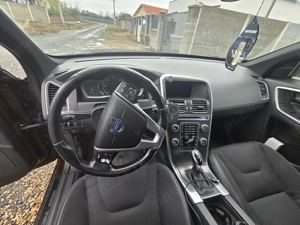 Volvo XC60 D5 2.4 AWD - imagine 7