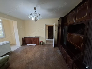 Str. George Cosbuc (zona scolii N. Iorga)   apartament 2 camere, bloc de caramida - imagine 2