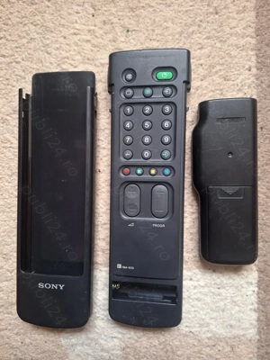 Telecomanda originala Sony RM-833 si Sony VTR RMT - 708 Video8 - imagine 3