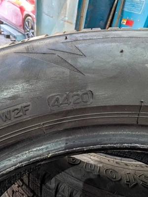 Set 4 anvelope Bridgestone Blizzark LM005 205/60/R16 - imagine 6