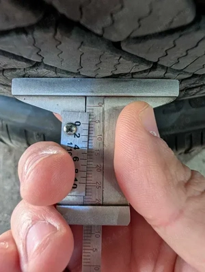 Set 4 anvelope Bridgestone Blizzark LM005 205/60/R16 - imagine 3