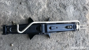 Cric original Renault Megane,Talisman,Scenic (+cheie pt roți,cui de tractare) - imagine 5