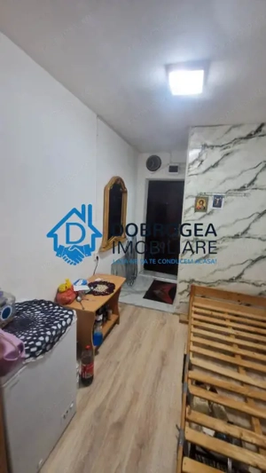 VEST - GARSONIERA CONFORT 3,  ETAJ 1, BAIE PROPRIE.