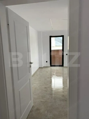 Penthouse 200 mp utili, 400 mp terasa, 2 garaje, 1 parcare, zona Baciu  - imagine 9