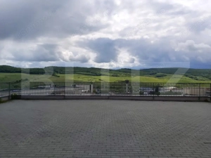 Penthouse 200 mp utili, 400 mp terasa, 2 garaje, 1 parcare, zona Baciu  - imagine 15