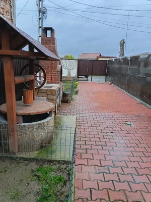 De vânzare casa Maracineni blocuri 